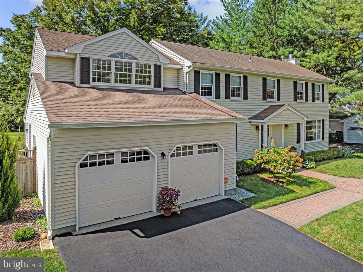 21 LANDING LANE