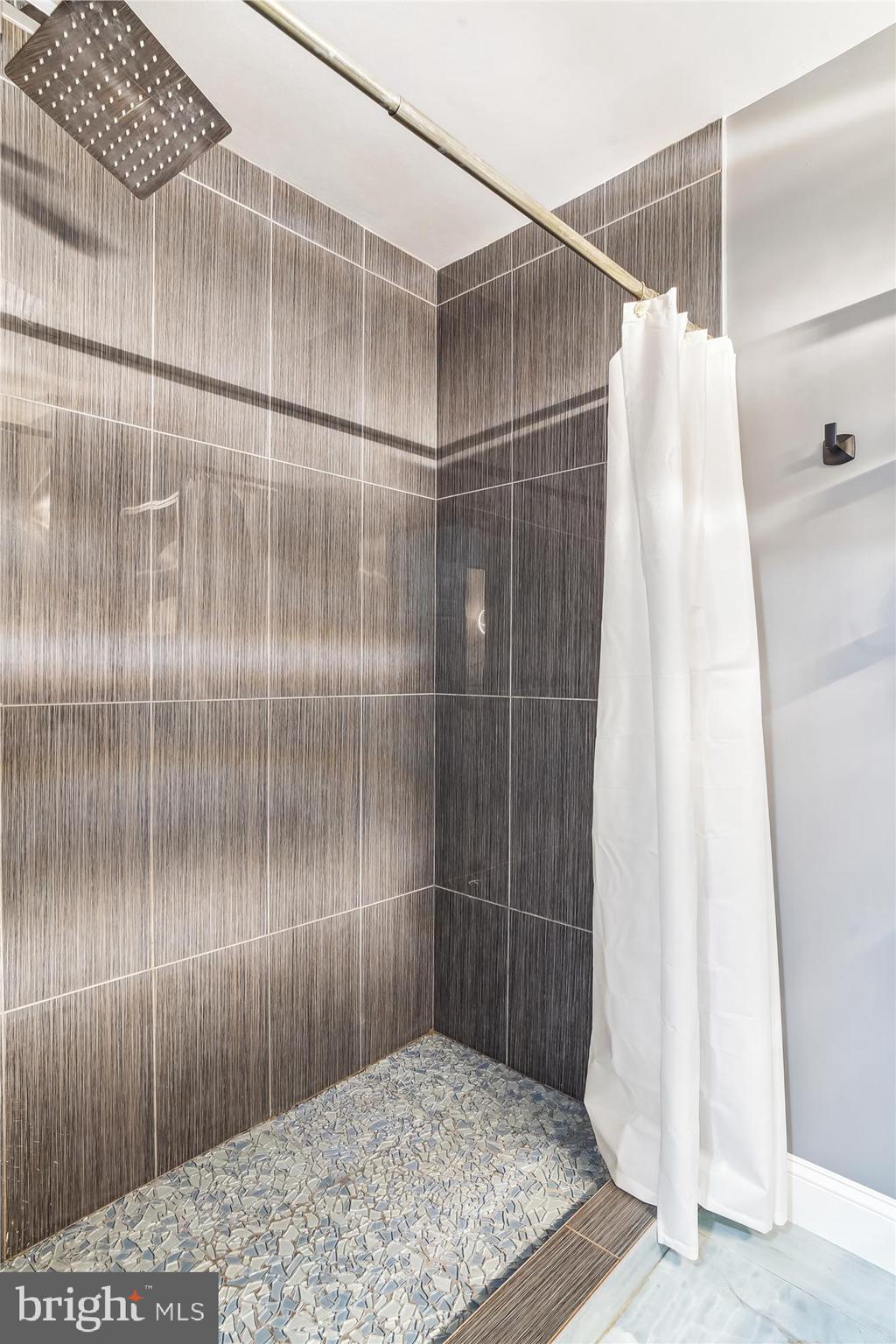 GREENFIELDS - Residential