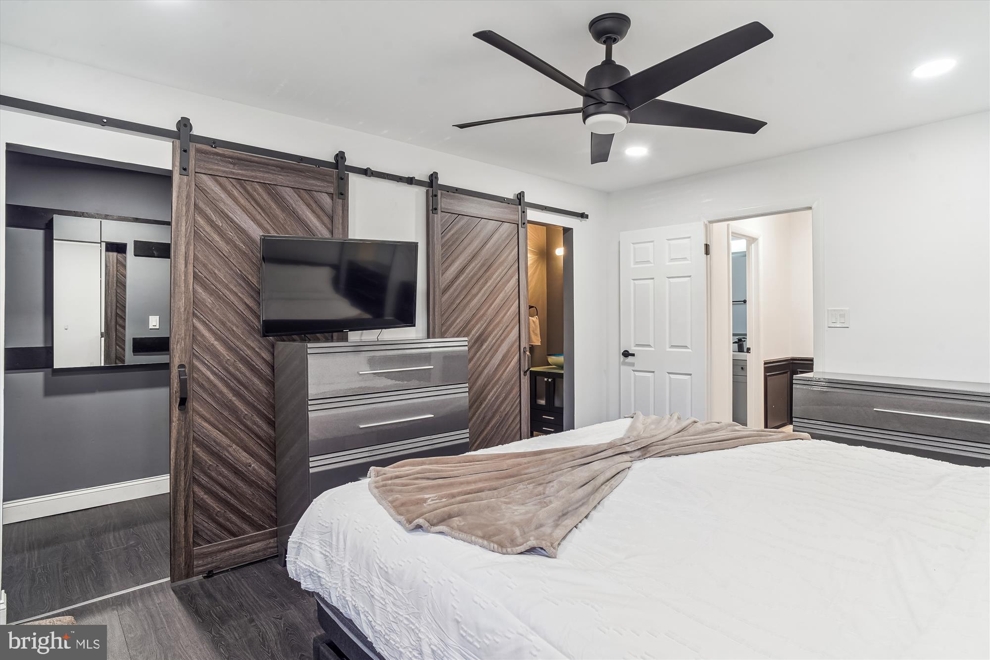 GREENFIELDS - Residential