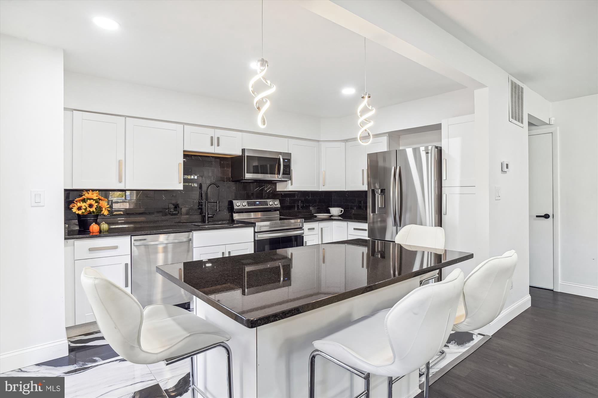 GREENFIELDS - Residential