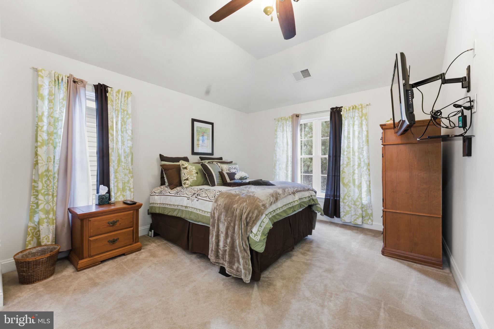 ROLLING OAKS - Residential