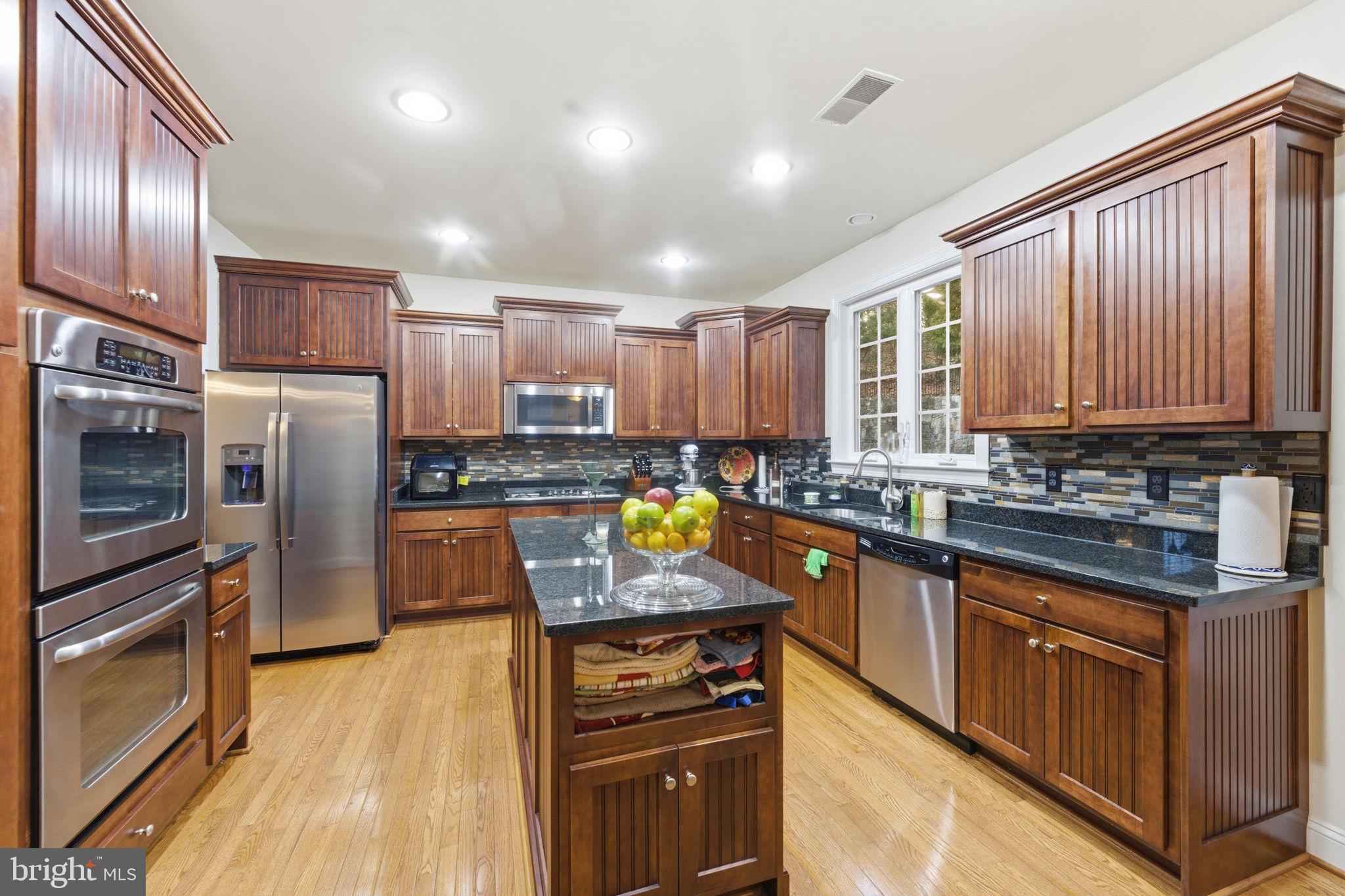 ROLLING OAKS - Residential