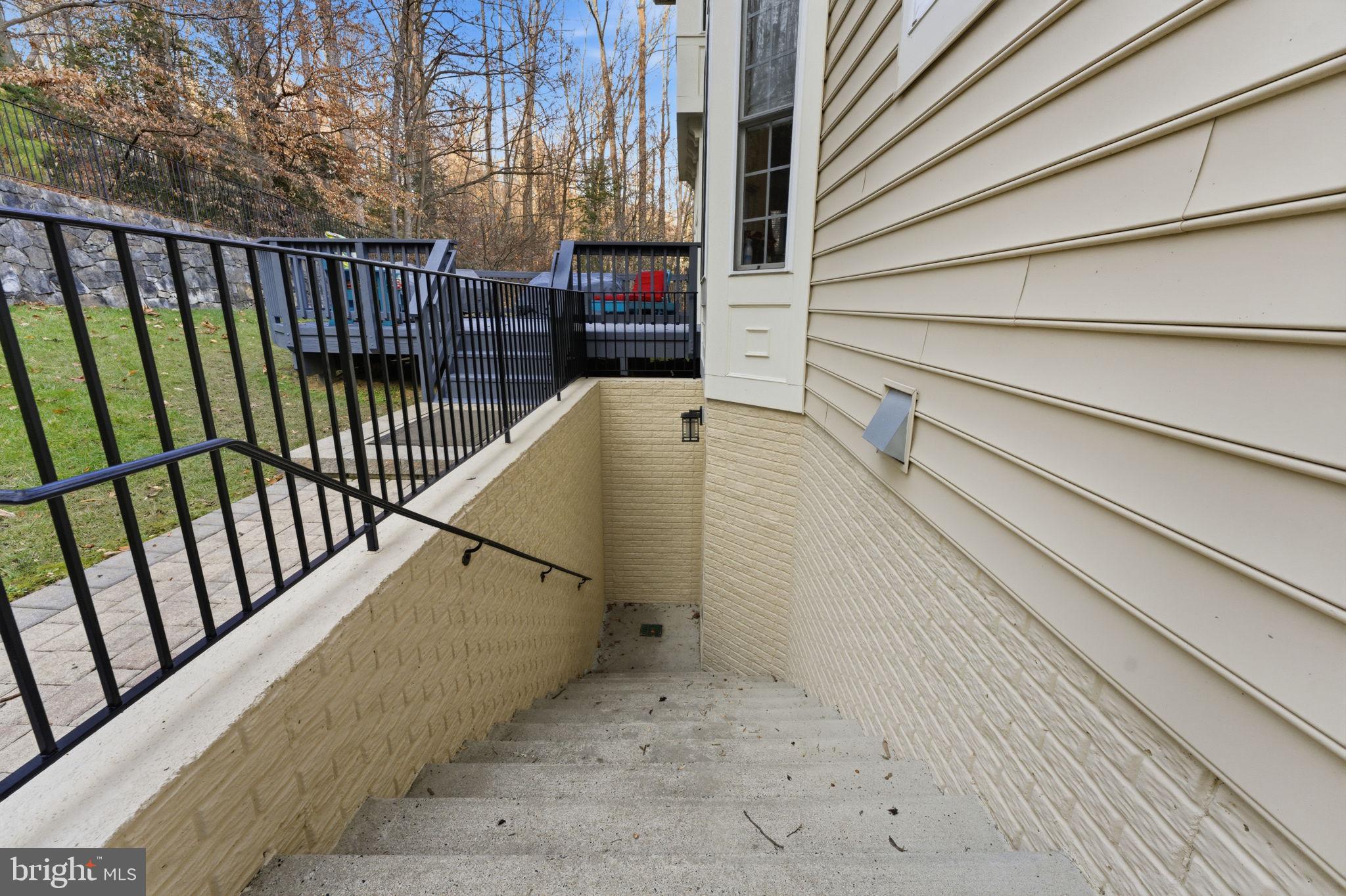 ROLLING OAKS - Residential