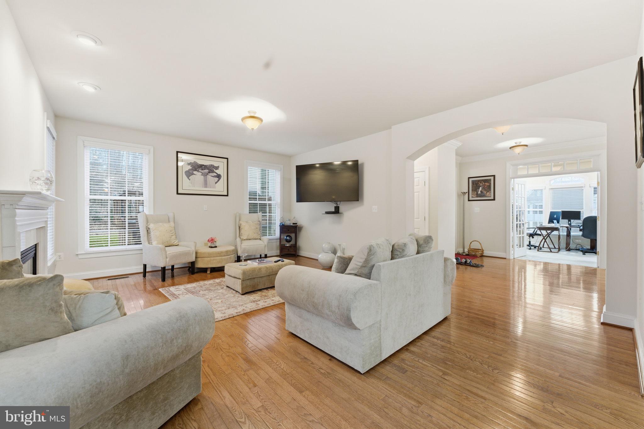 ROLLING OAKS - Residential