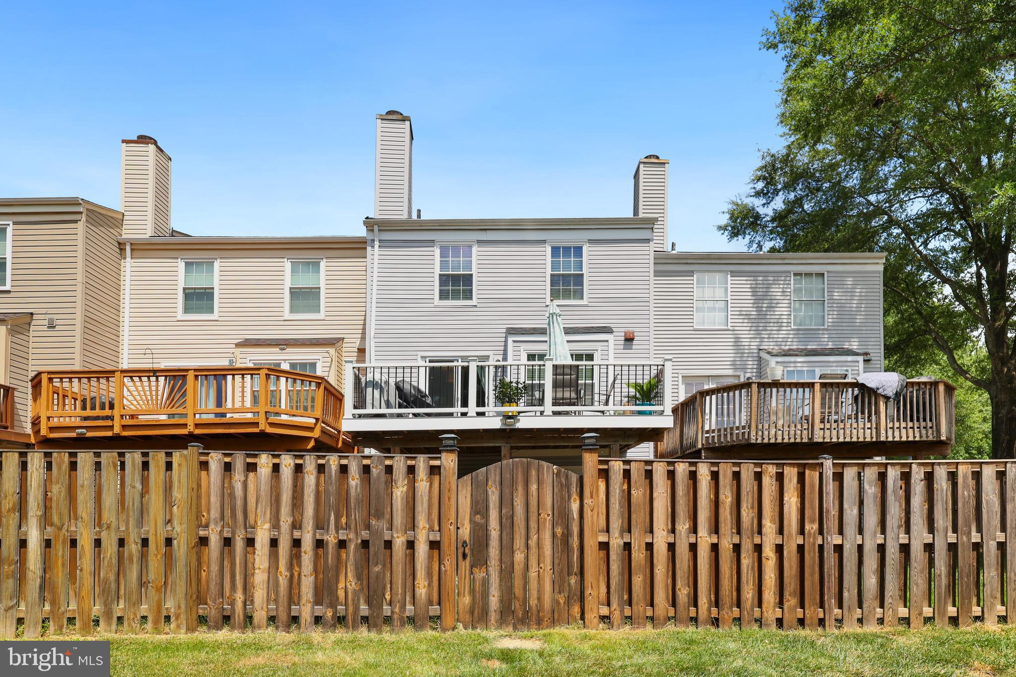 SINGLETONS GROVE - Residential