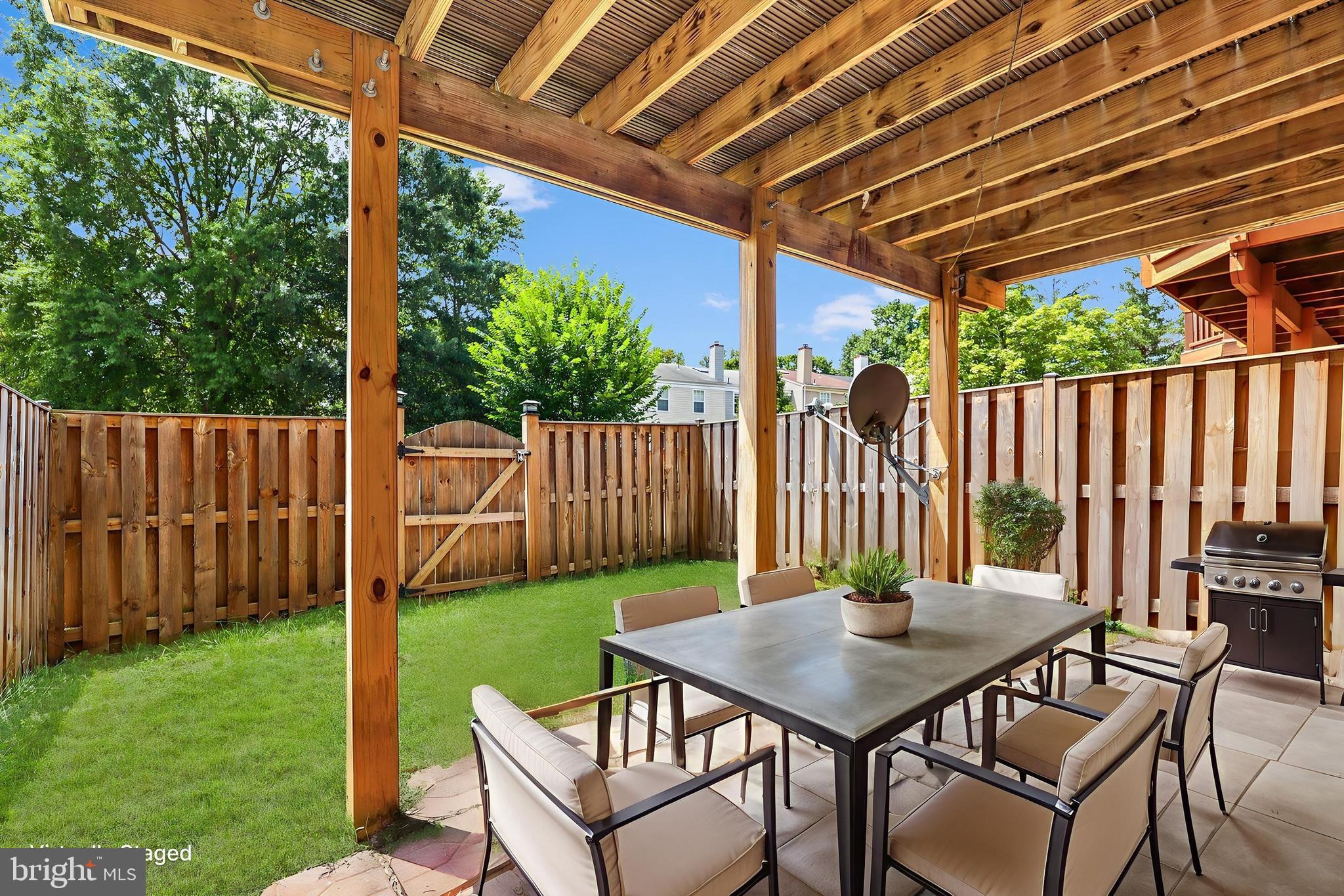 SINGLETONS GROVE - Residential