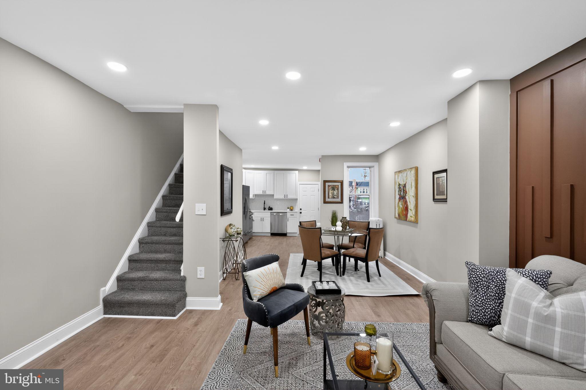 WEST OAK LANE - Residential