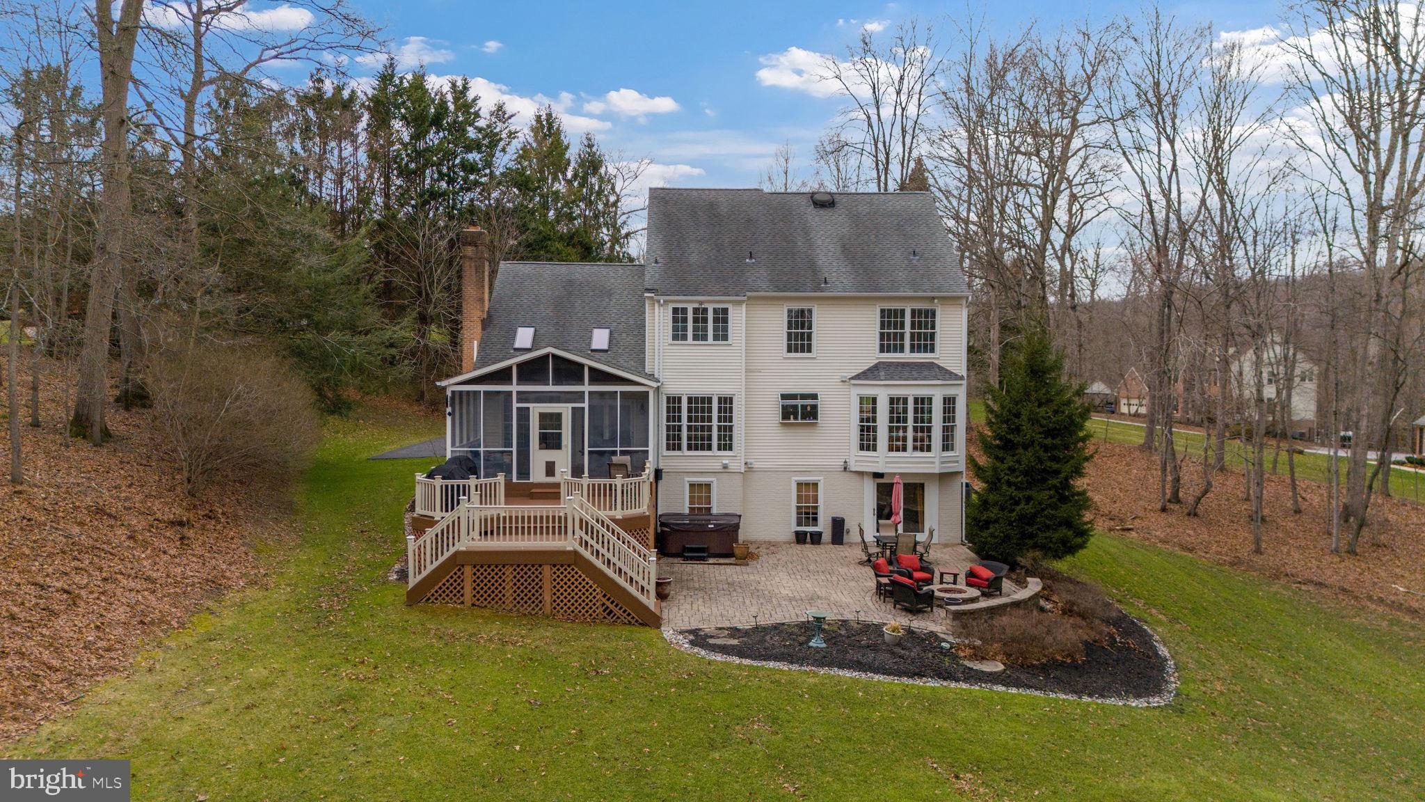 20019 HUNT PASS COURT