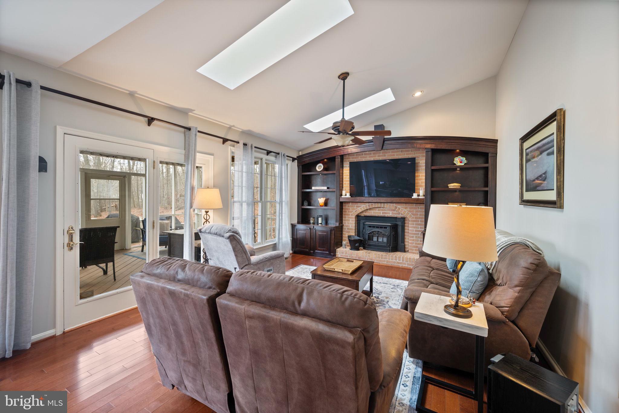 MIDDLETOWN RIDGE - Residential