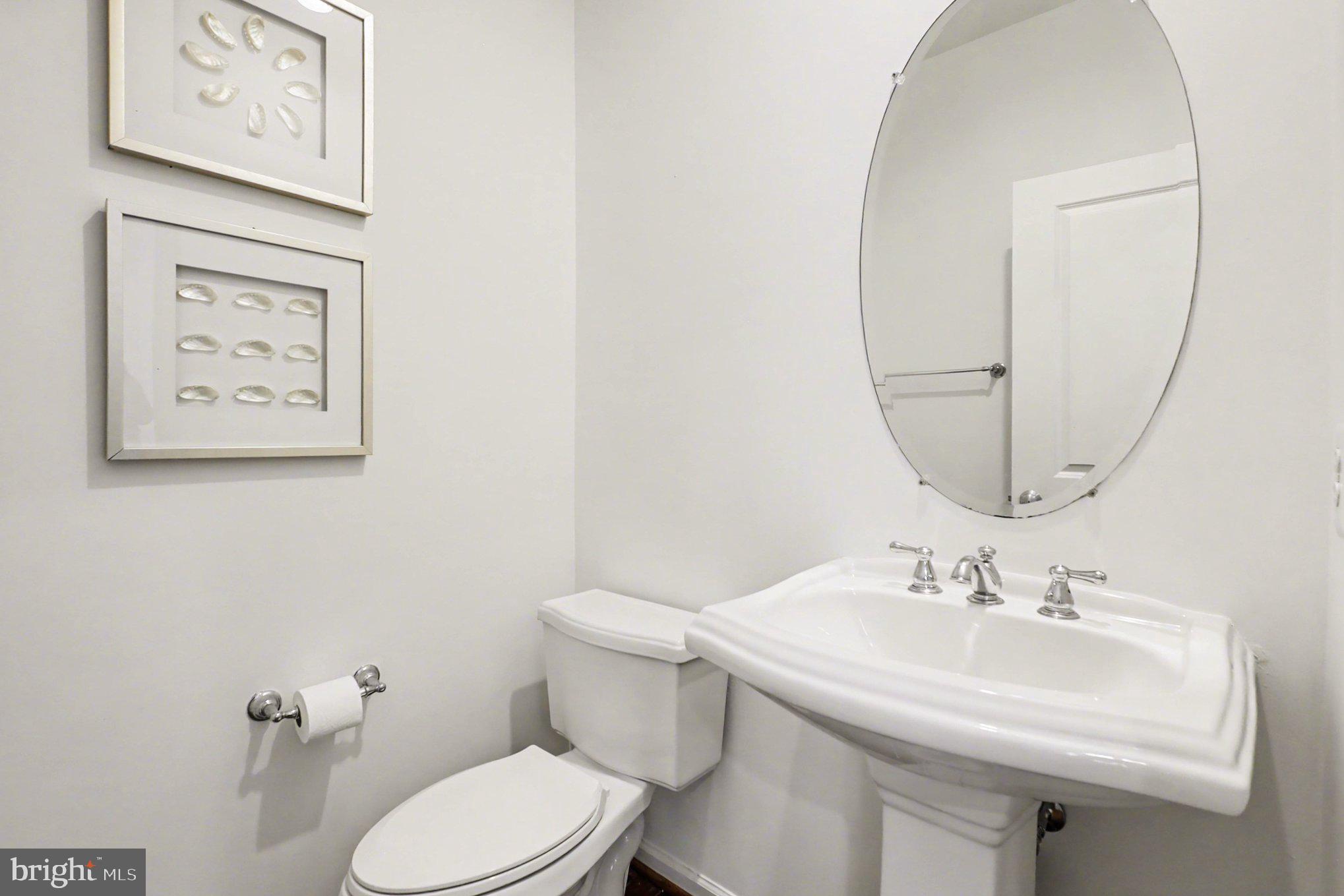 STRATSHIRE CROSSING - Residential