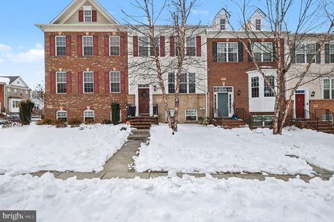 Property photo of 41627 epping green square, aldie, VA 20105