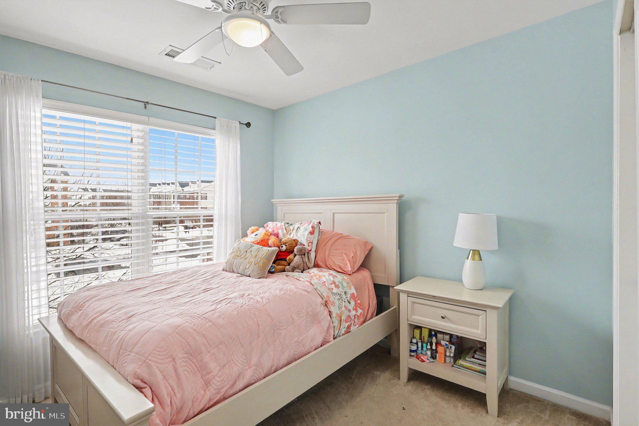 STRATSHIRE CROSSING - Residential