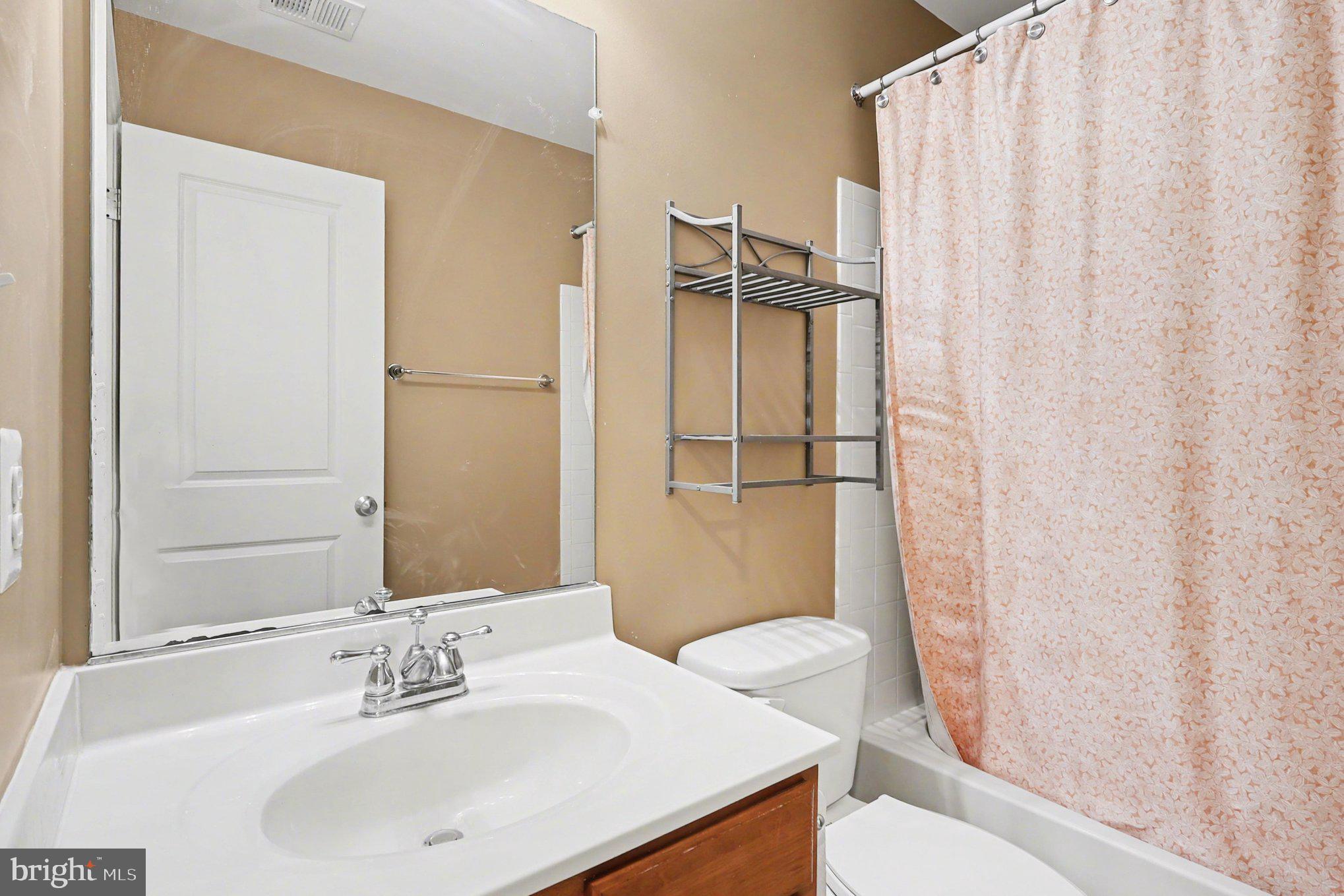 STRATSHIRE CROSSING - Residential