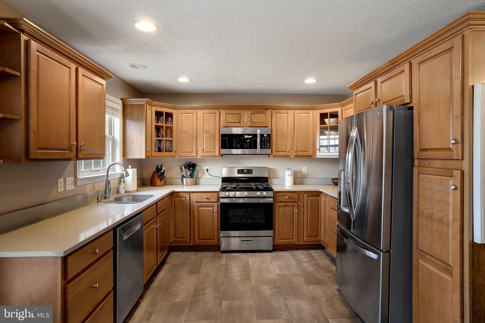 FAIRVIEW ESTATES - Residential