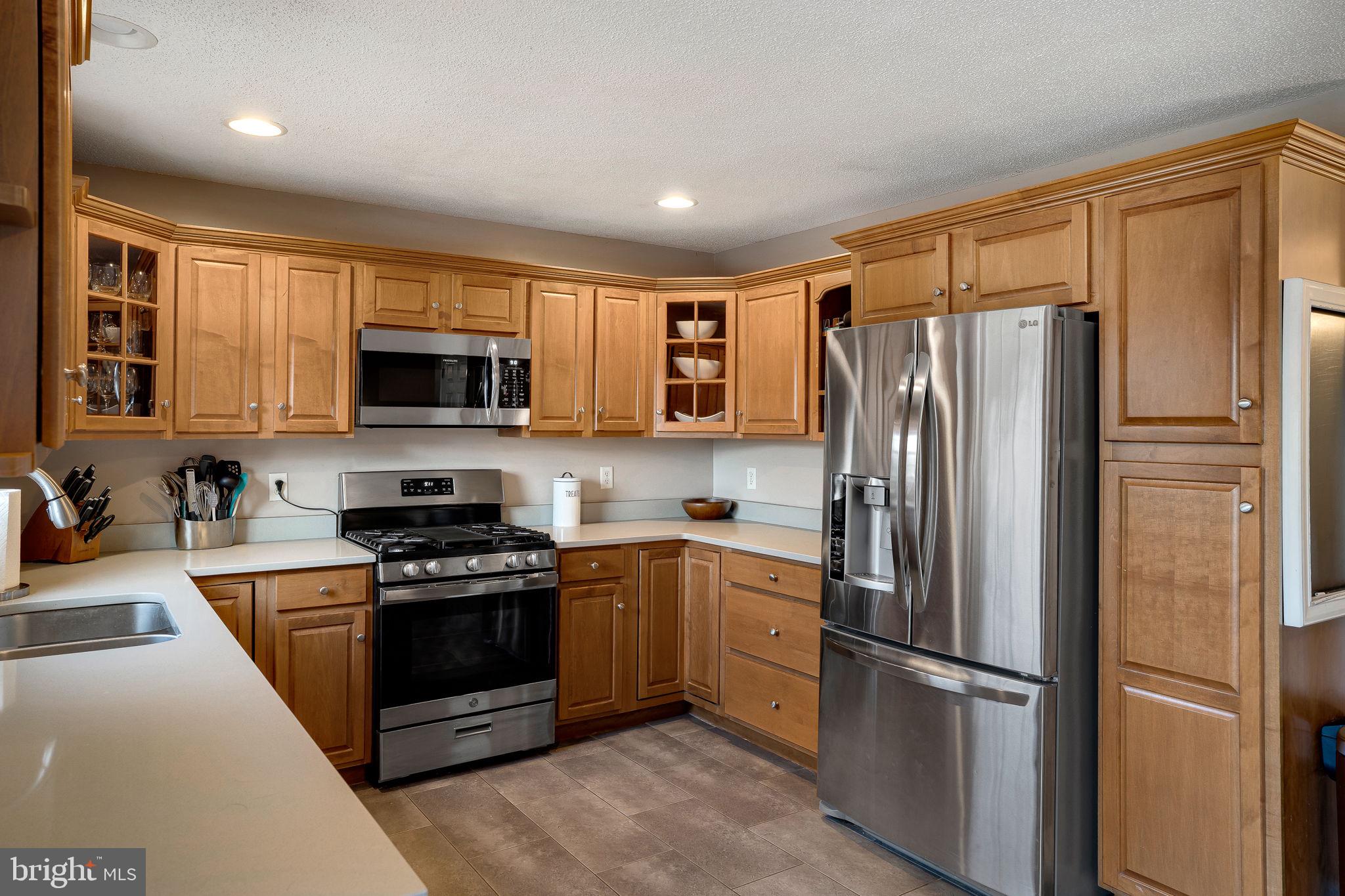 FAIRVIEW ESTATES - Residential