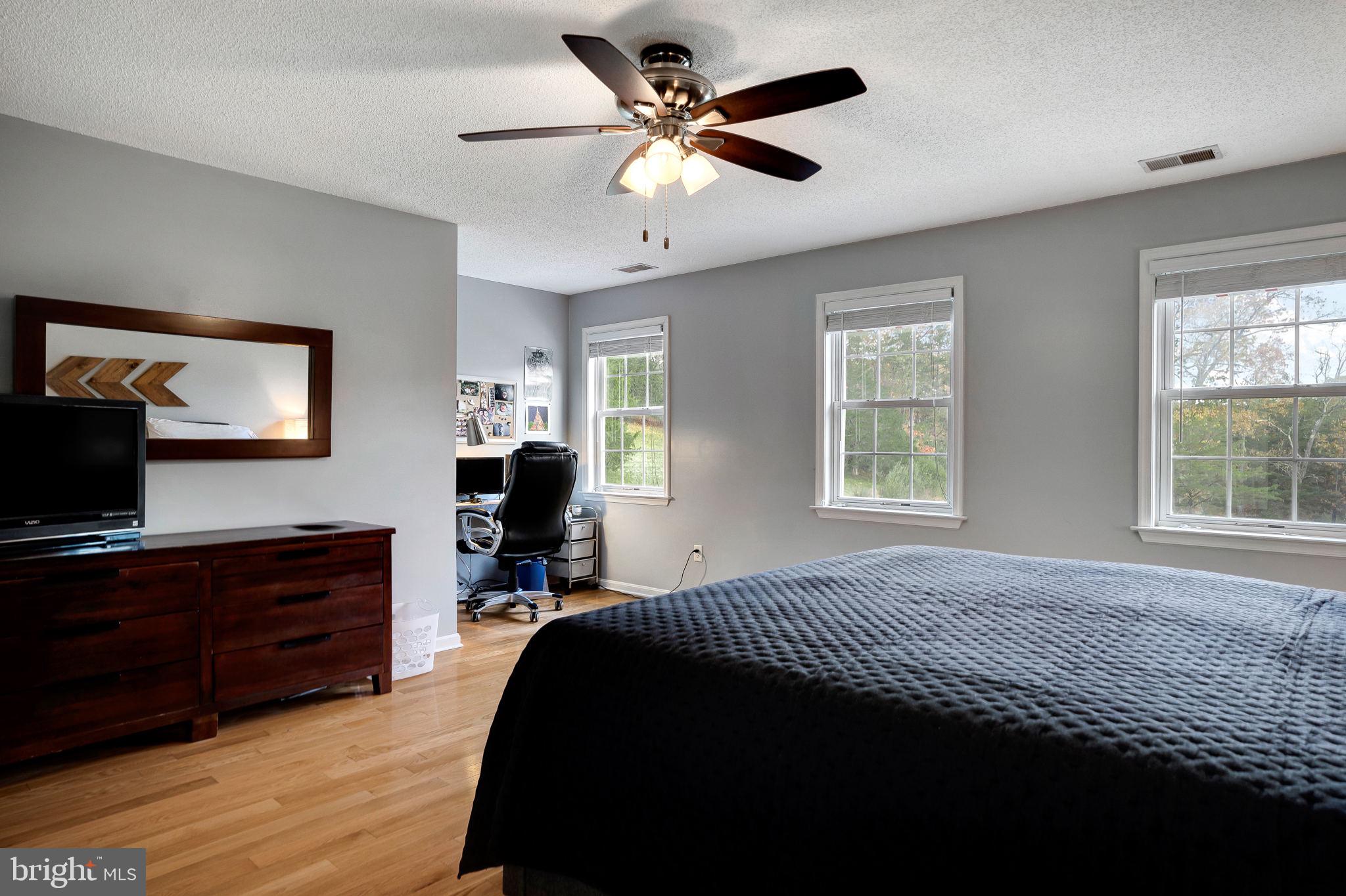 FAIRVIEW ESTATES - Residential