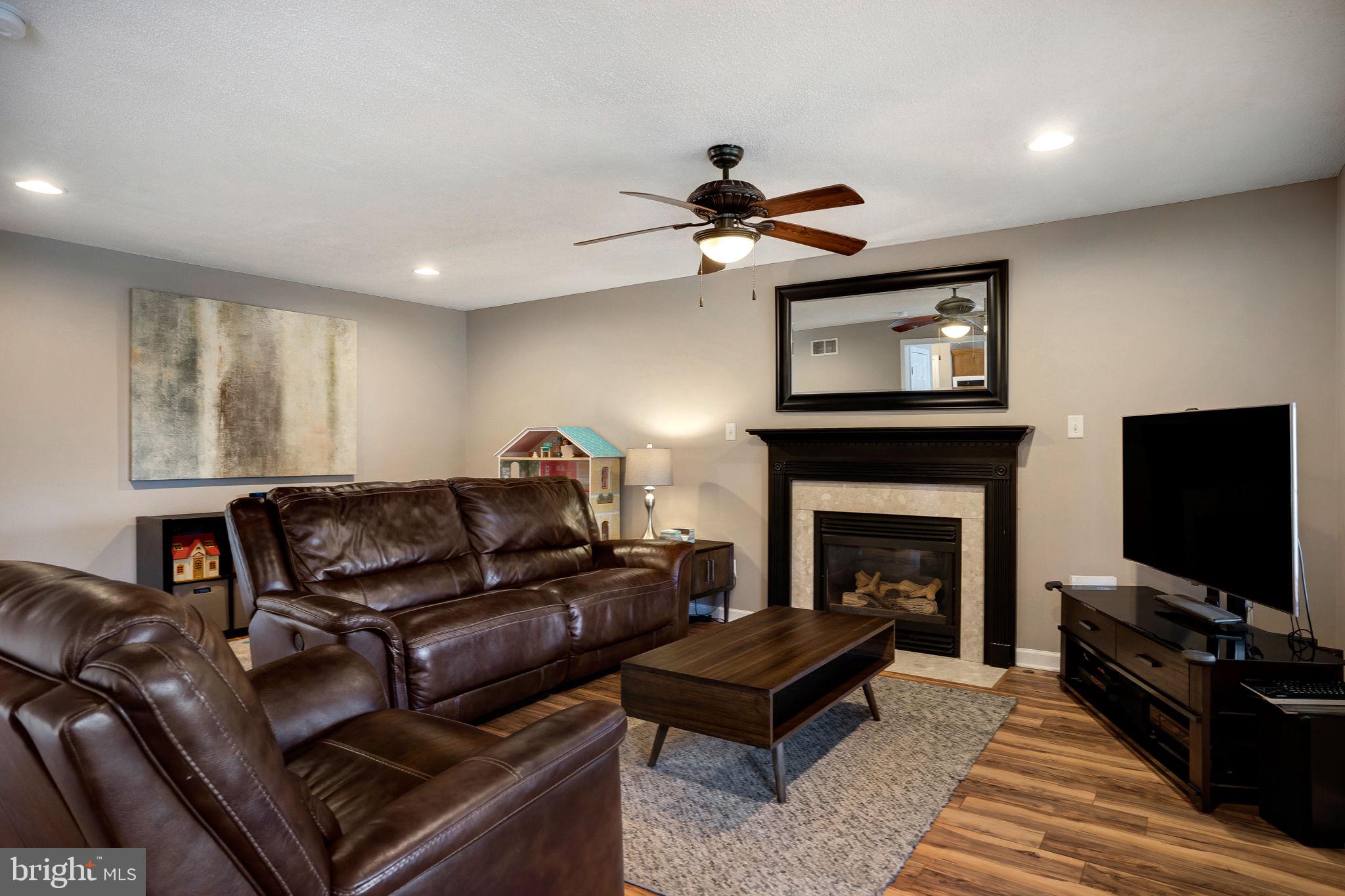 FAIRVIEW ESTATES - Residential