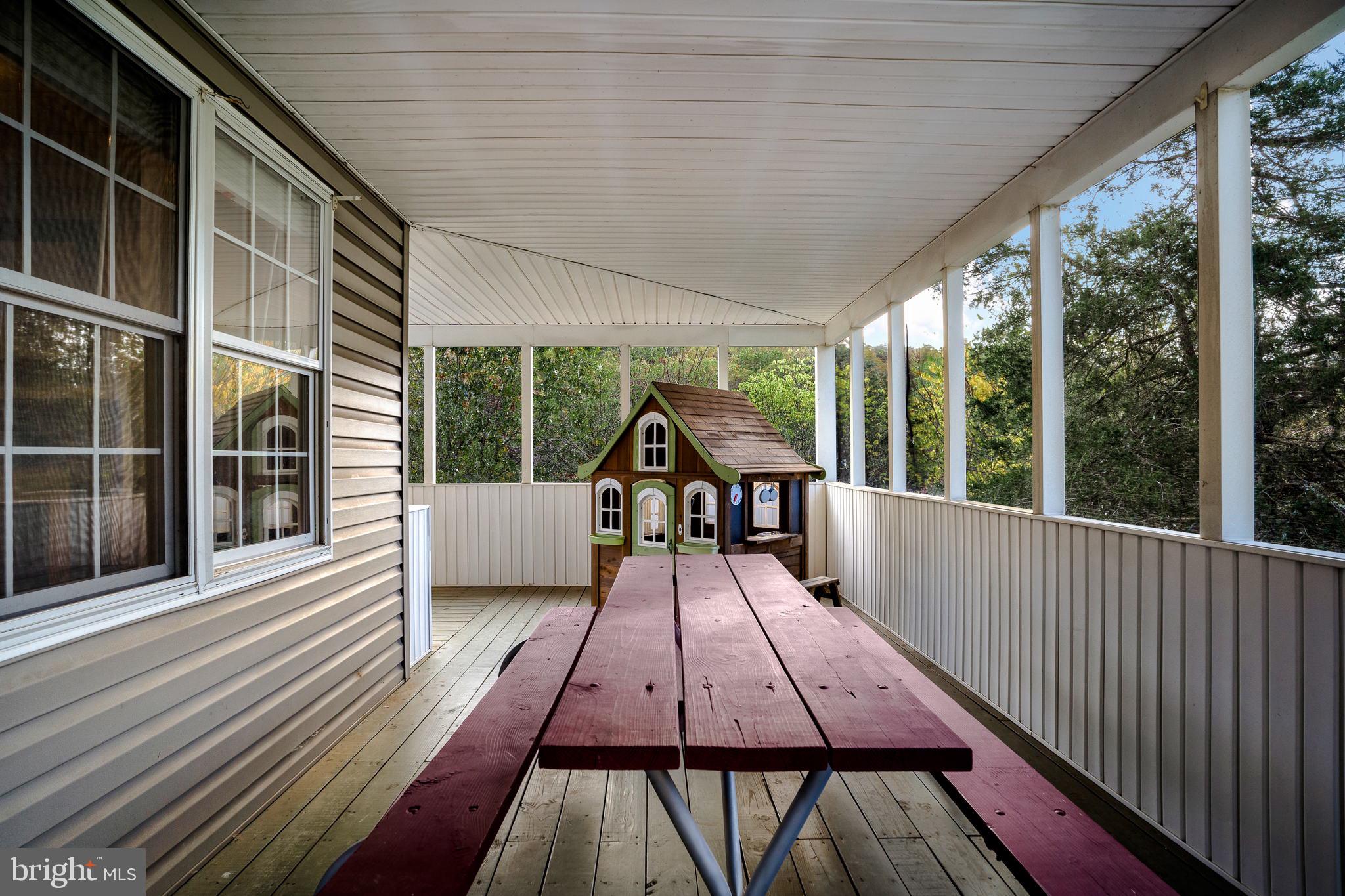 FAIRVIEW ESTATES - Residential