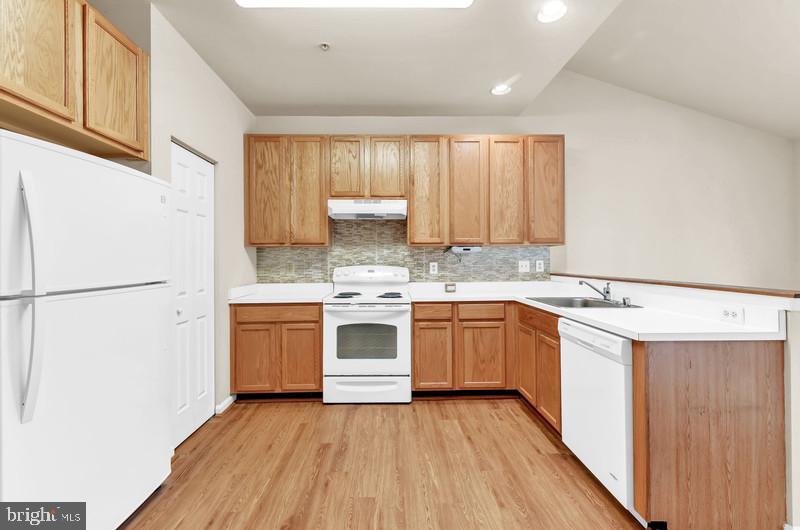 CROSSWELL FARMS - Residential