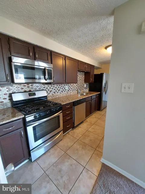 MLS: NJCD2086936