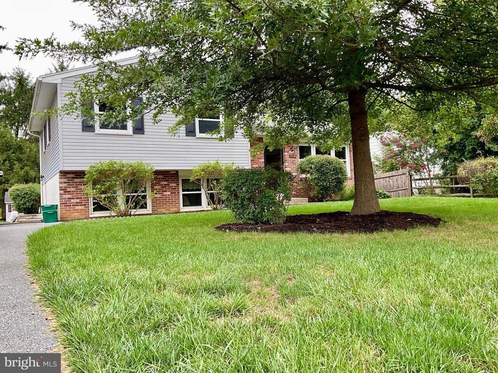 Photo of 929 Irwin Avenue, LANCASTER, PA 17603 (MLS # PALA2076340)