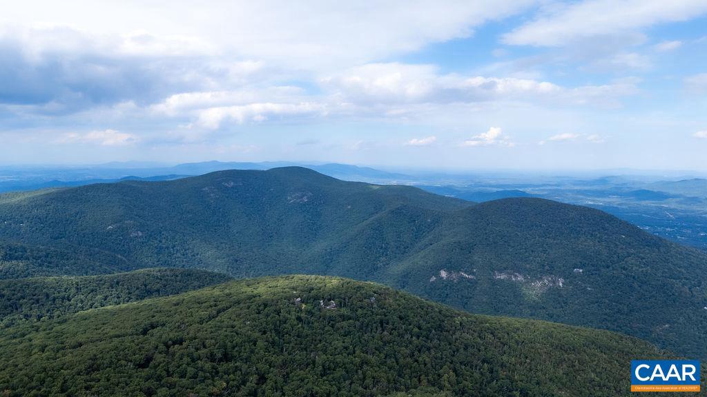 WINTERGREEN RESORT - Residential