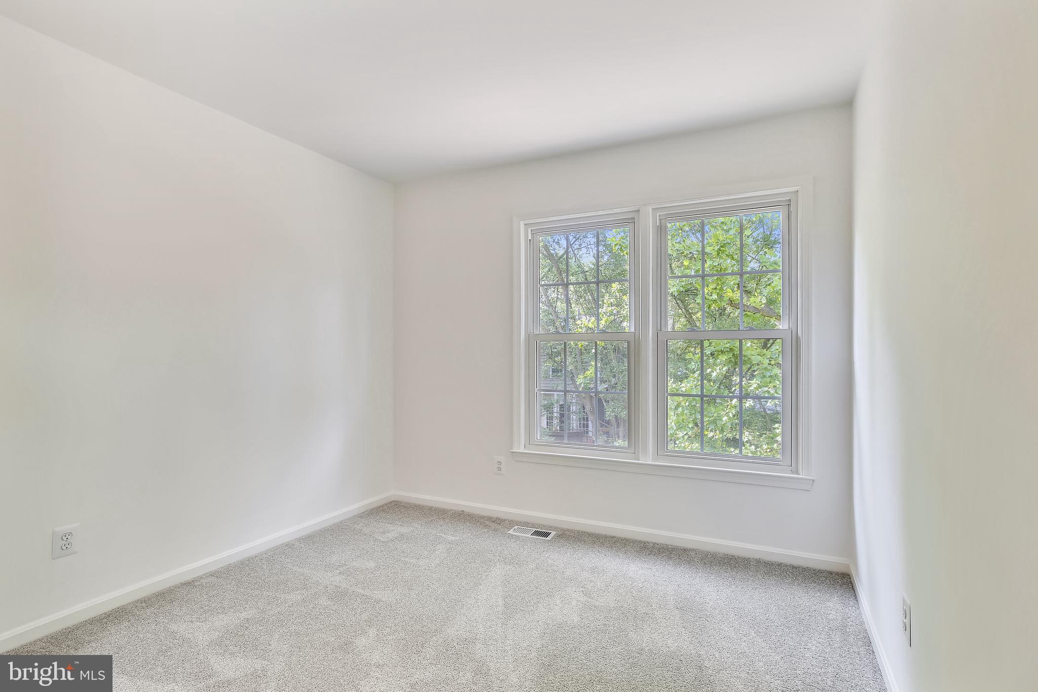 SIGNAL HILL - Residential