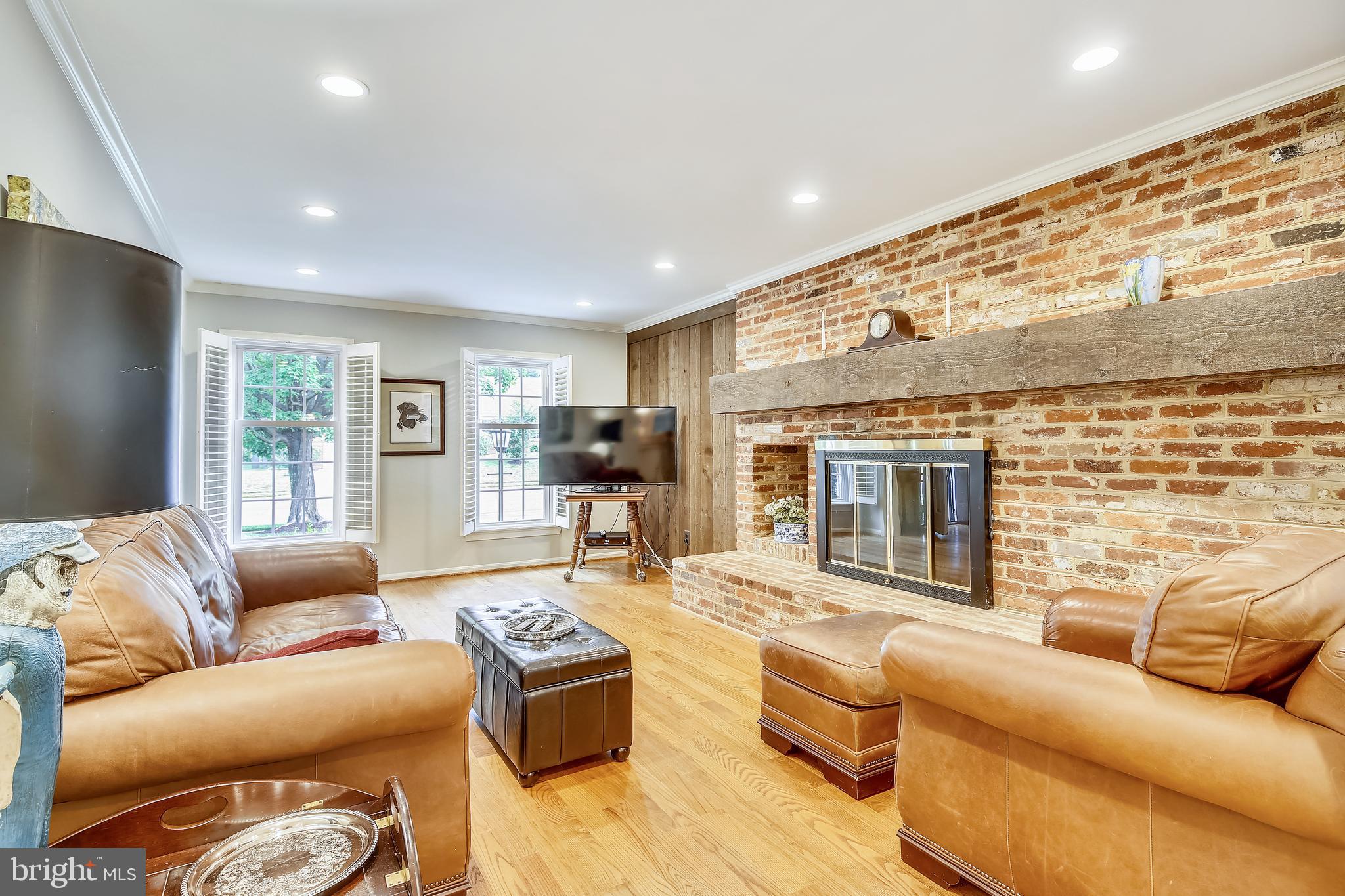 SIGNAL HILL - Residential