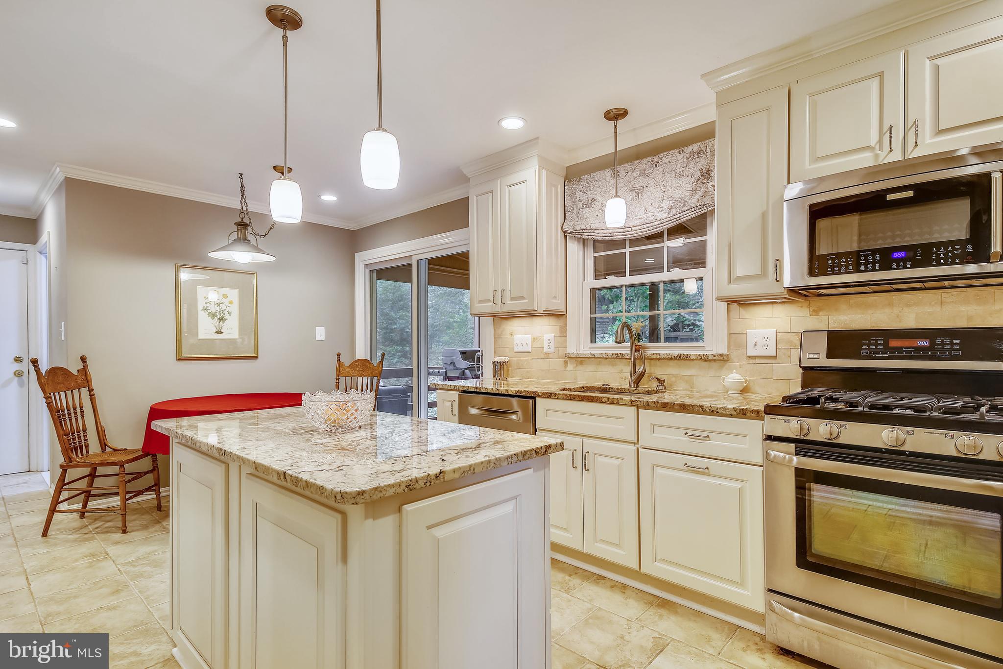 SIGNAL HILL - Residential