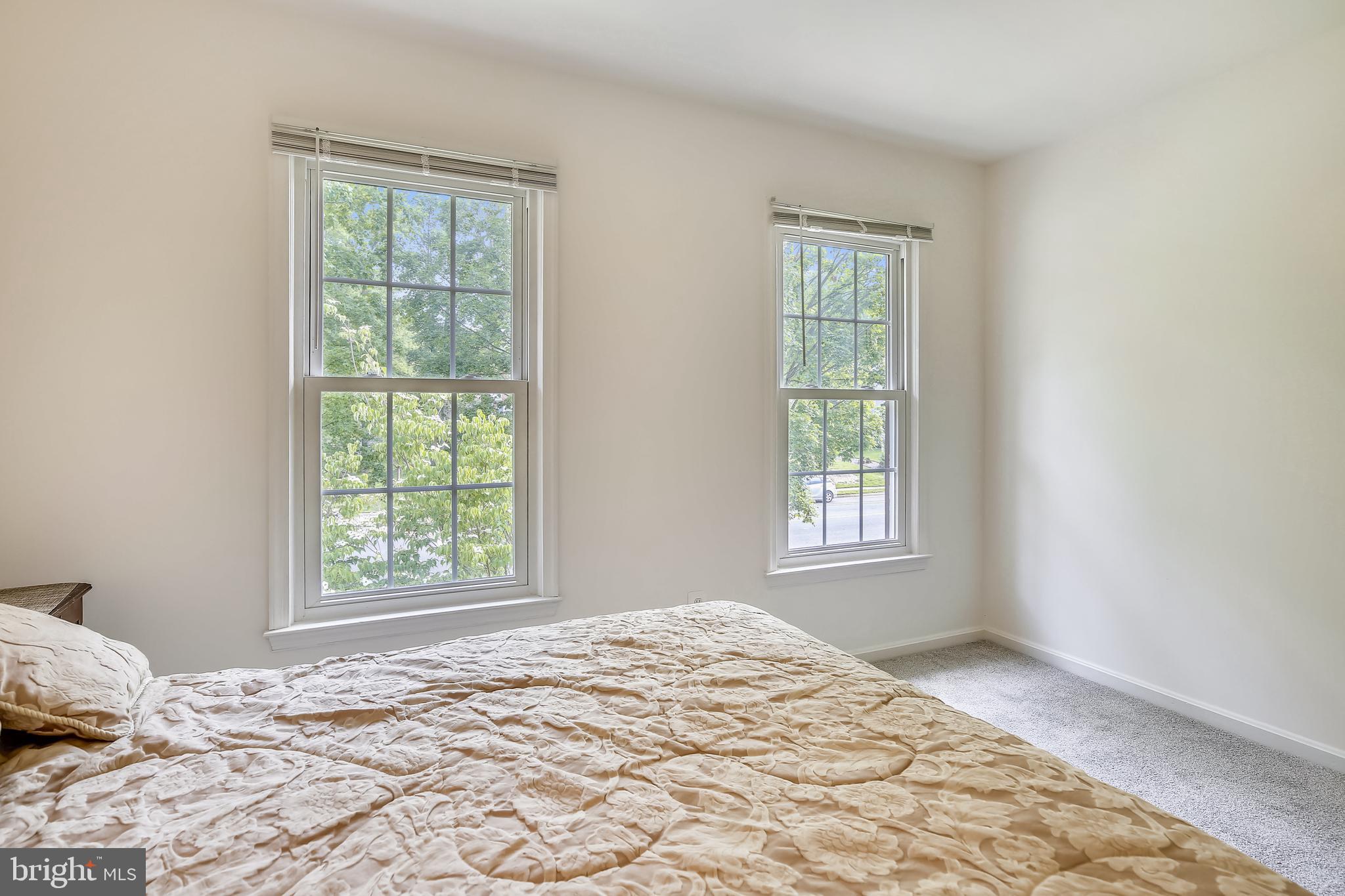 SIGNAL HILL - Residential