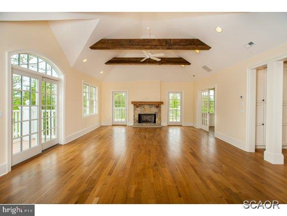 NORTH SHORES - Residential