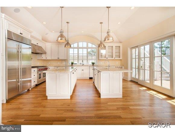 NORTH SHORES - Residential