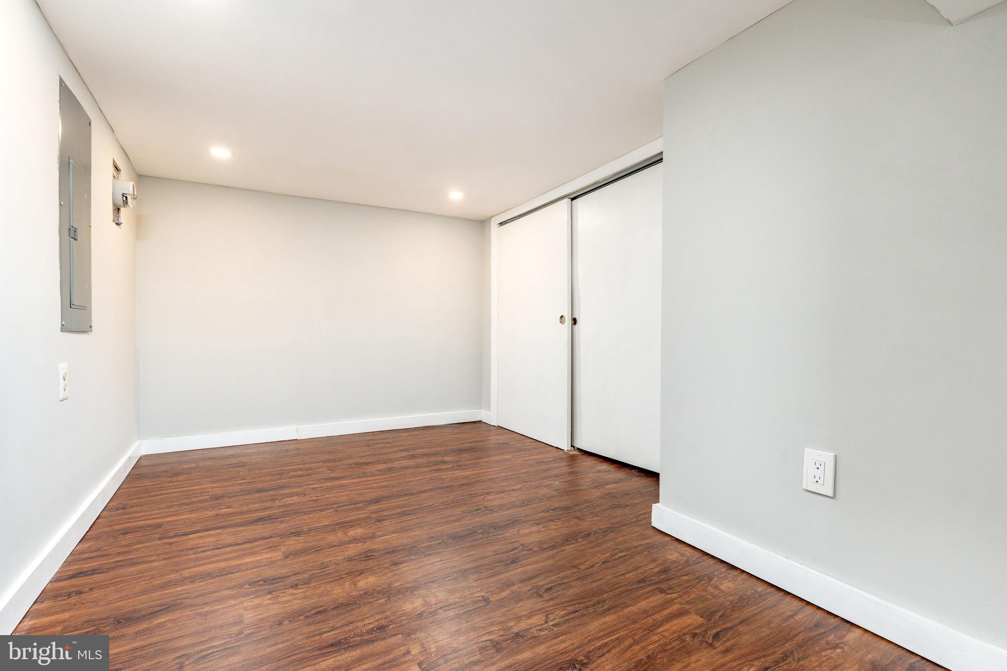 PASSYUNK SQUARE - Residential