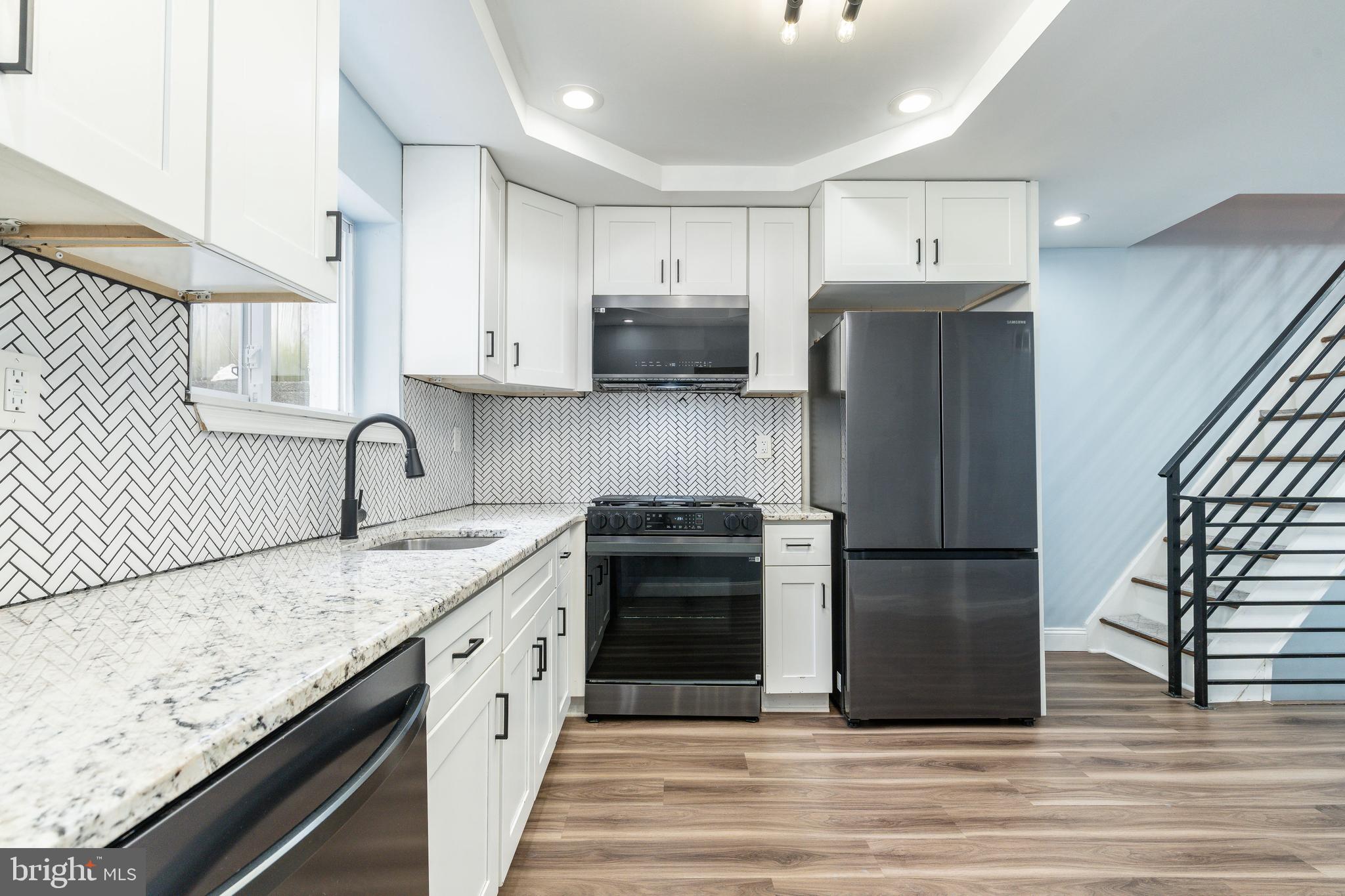PASSYUNK SQUARE - Residential