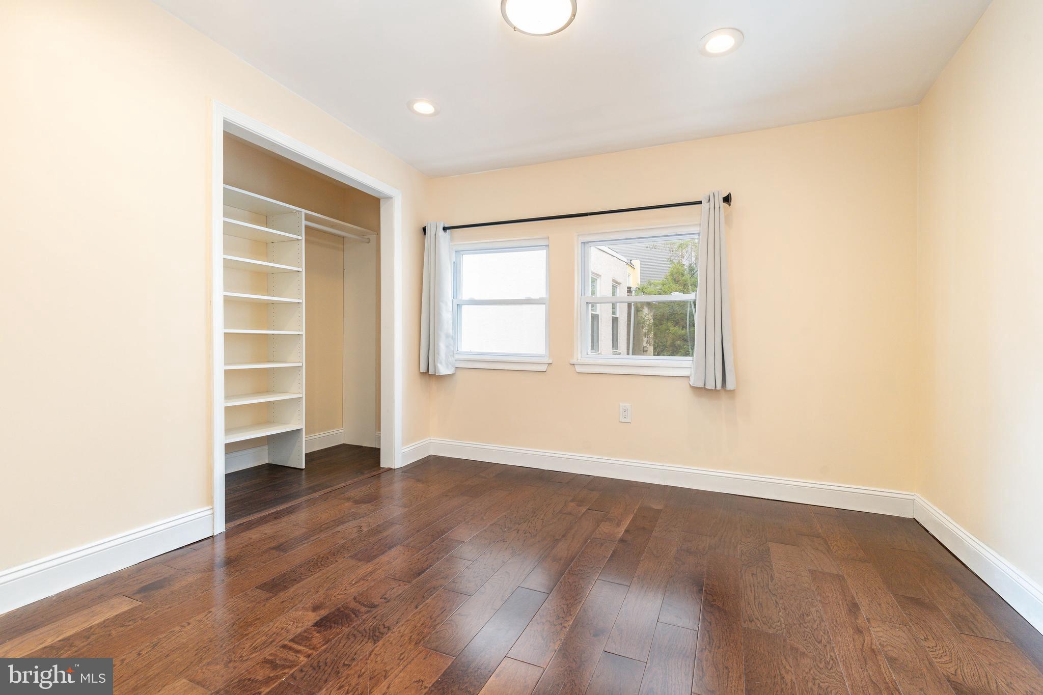 PASSYUNK SQUARE - Residential