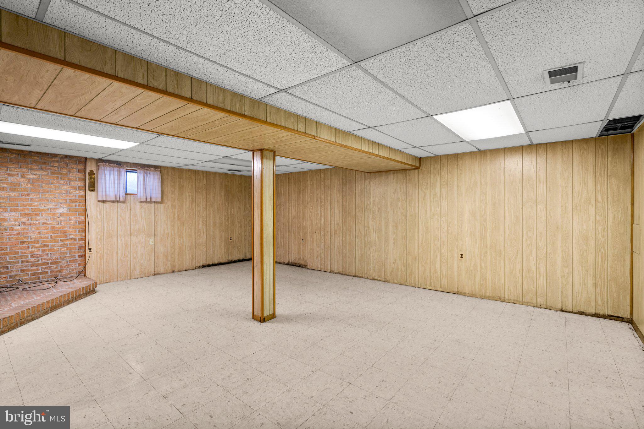 ROLAND TERRACE - Residential