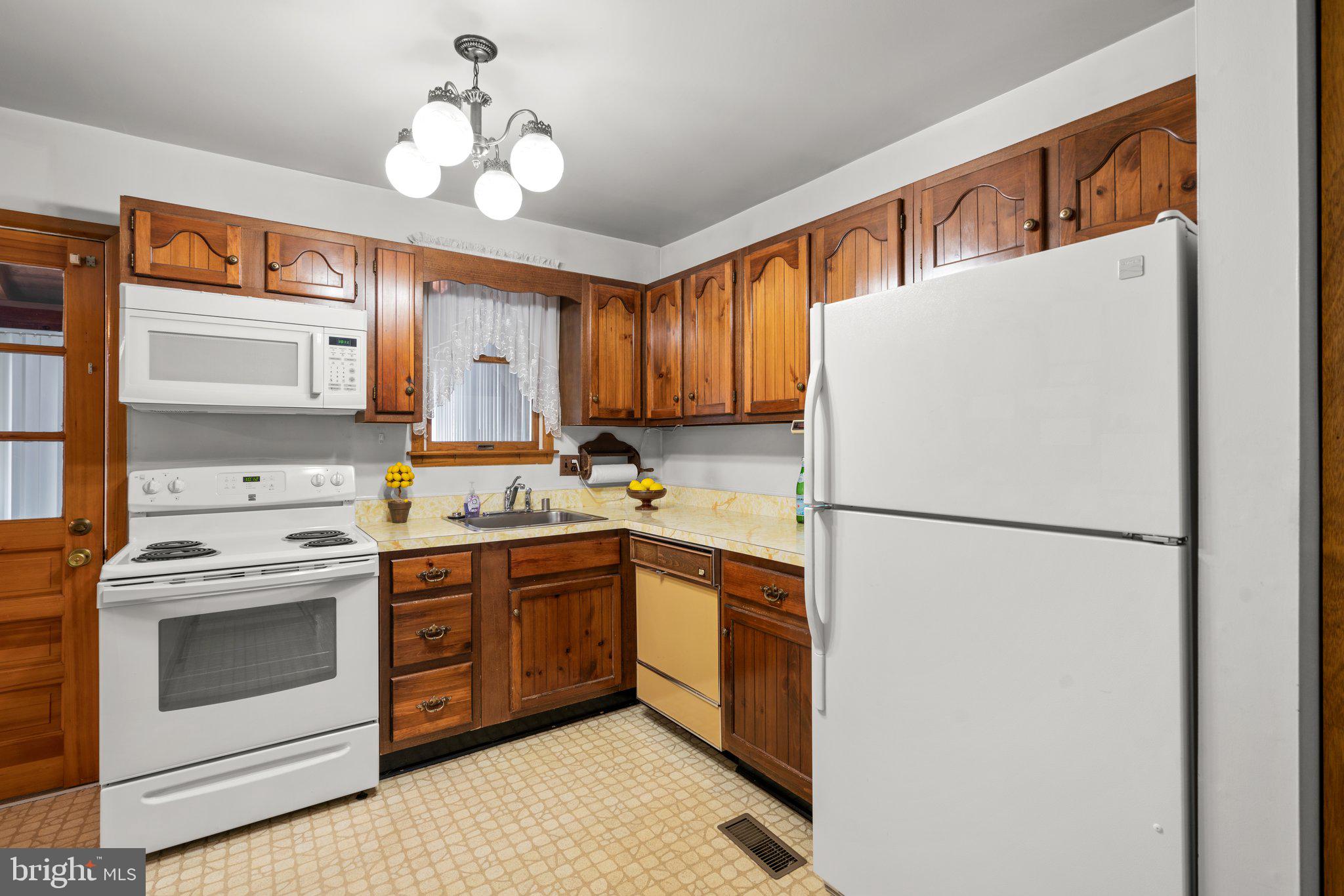 ROLAND TERRACE - Residential