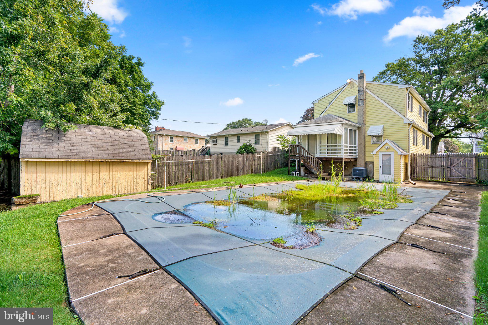 ROLAND TERRACE - Residential