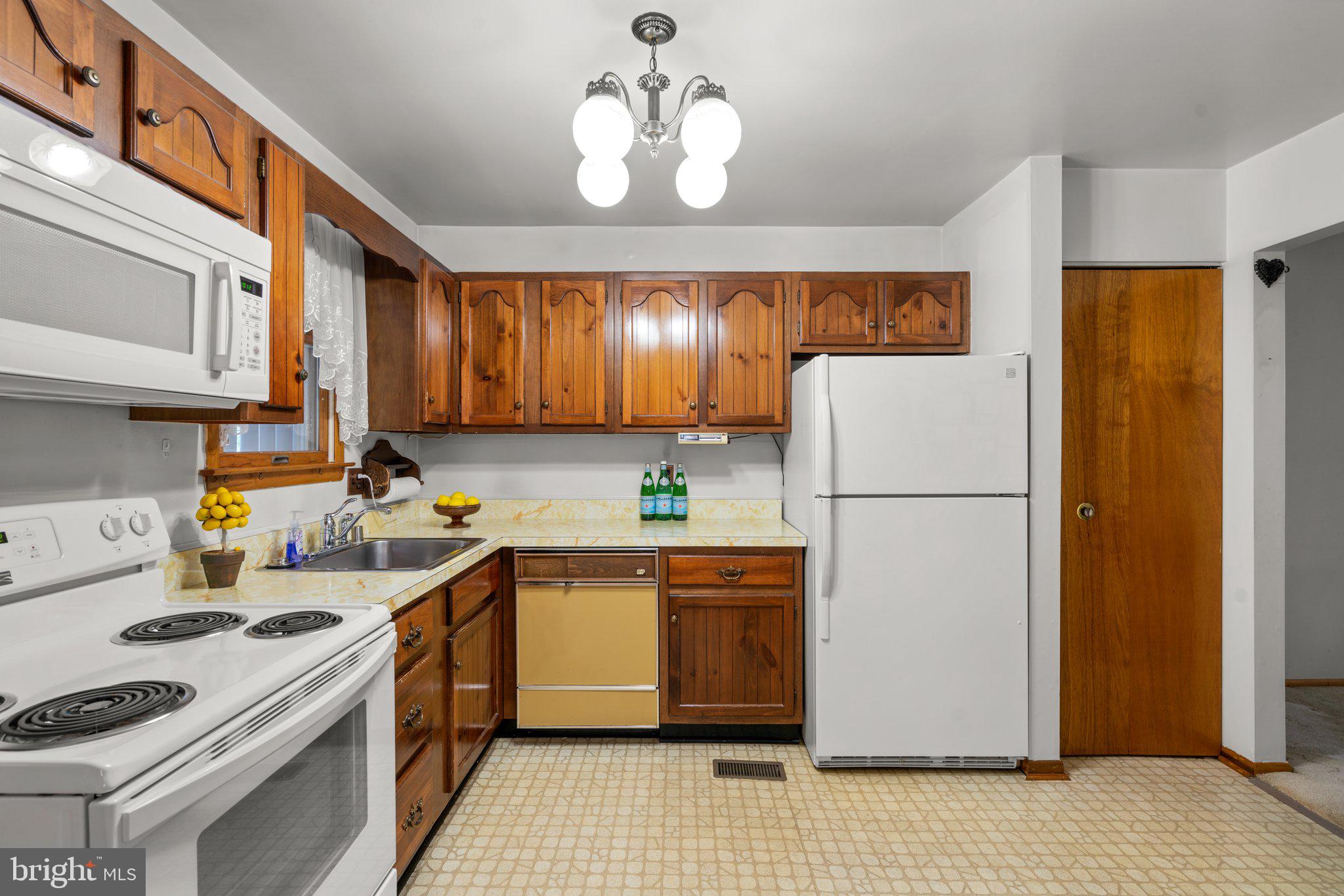 ROLAND TERRACE - Residential