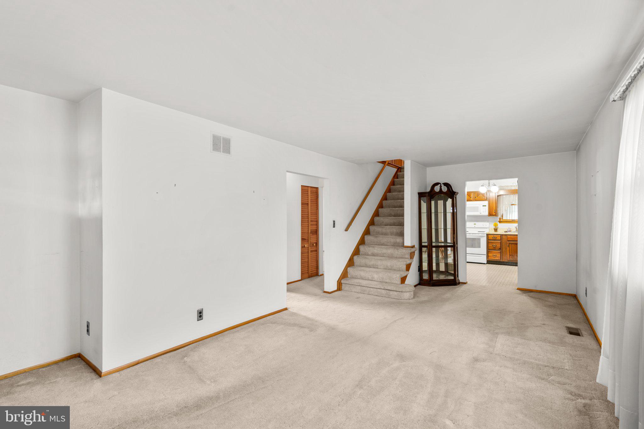 ROLAND TERRACE - Residential