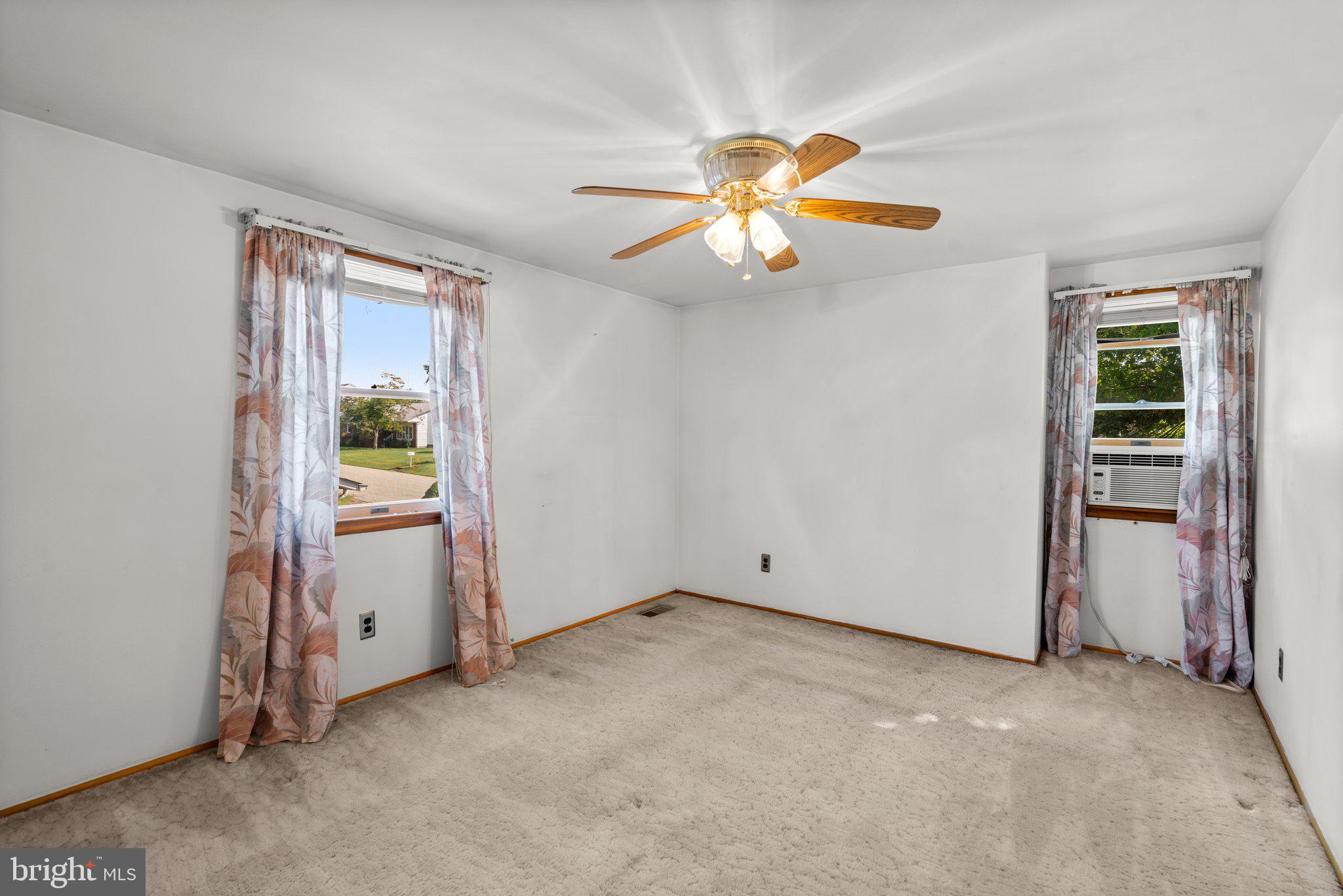 ROLAND TERRACE - Residential