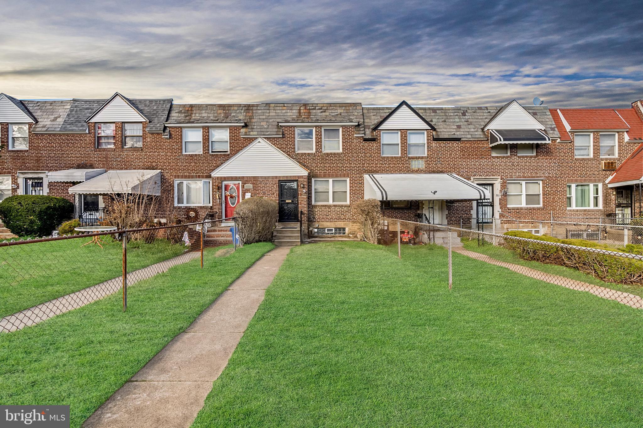 WEST OAK LANE - Residential