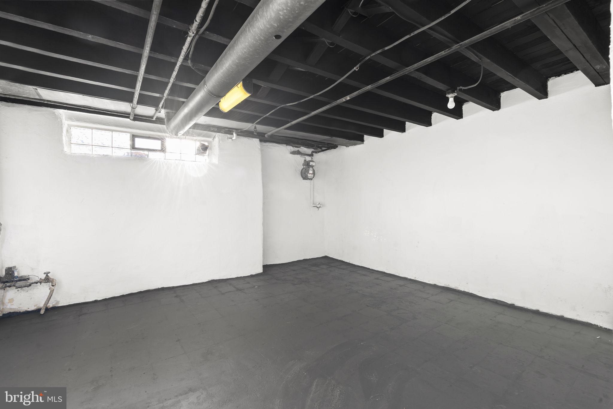 WEST OAK LANE - Residential