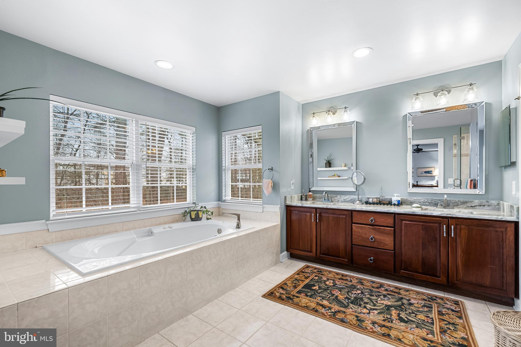 FARMINGTON VILLAGE - Residential