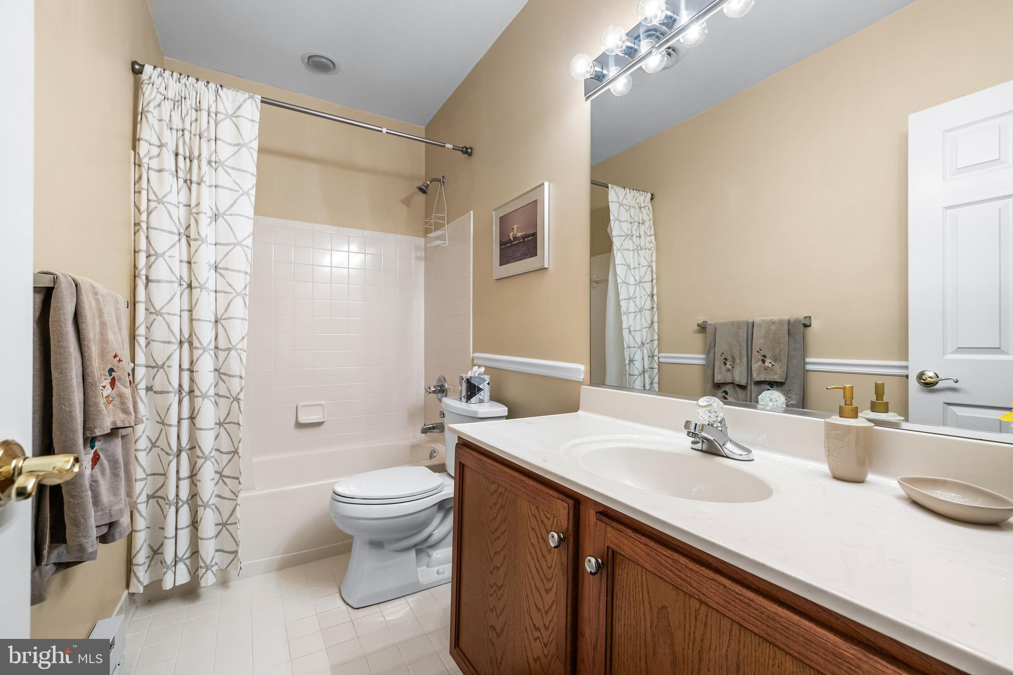 FARMINGTON VILLAGE - Residential