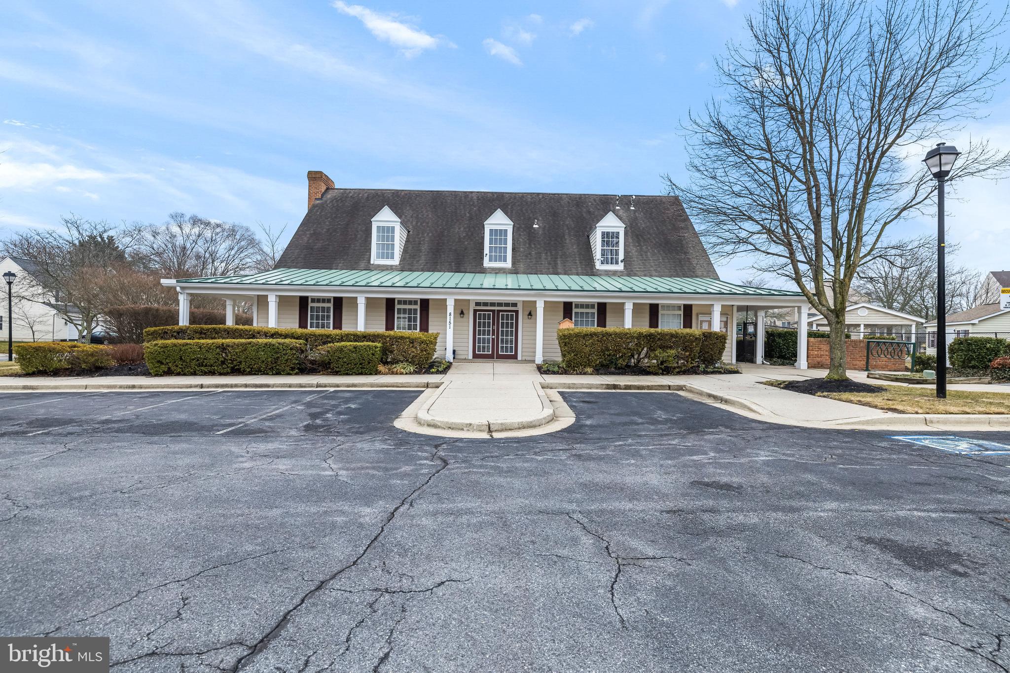 FARMINGTON VILLAGE - Residential