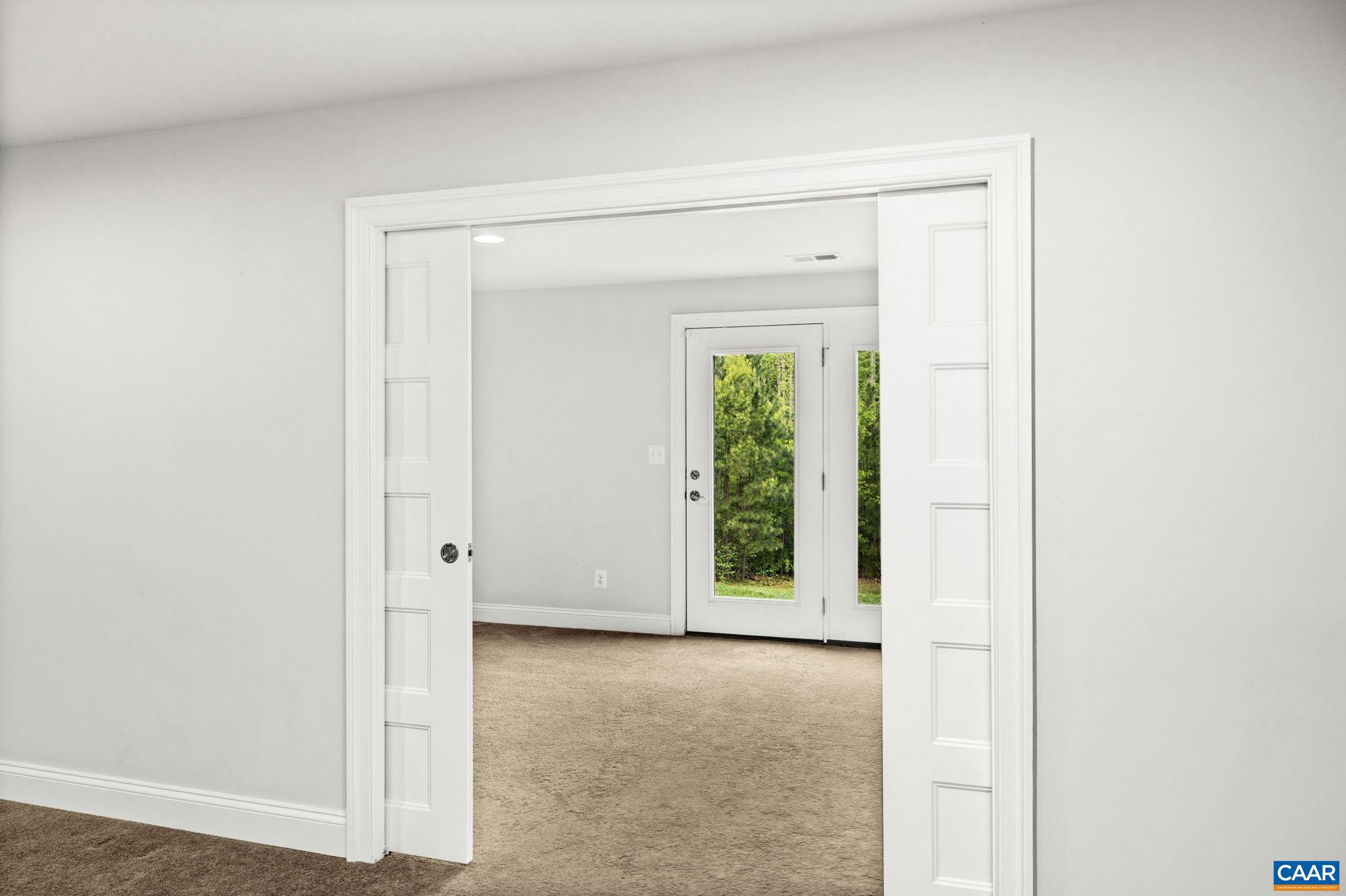 SPRING CREEK - Residential