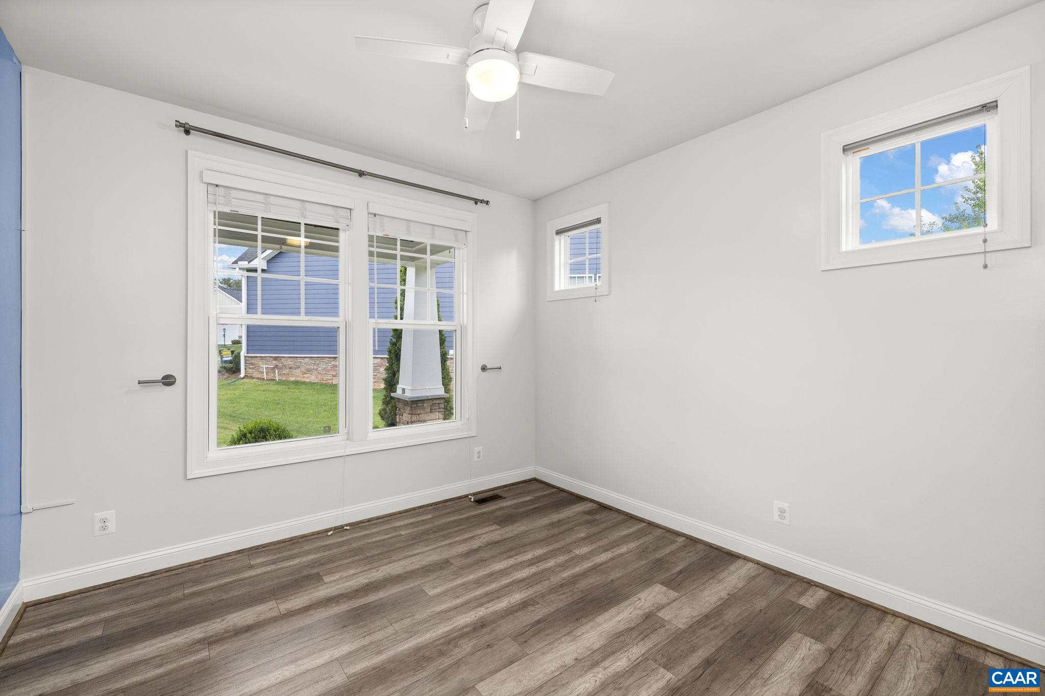 SPRING CREEK - Residential