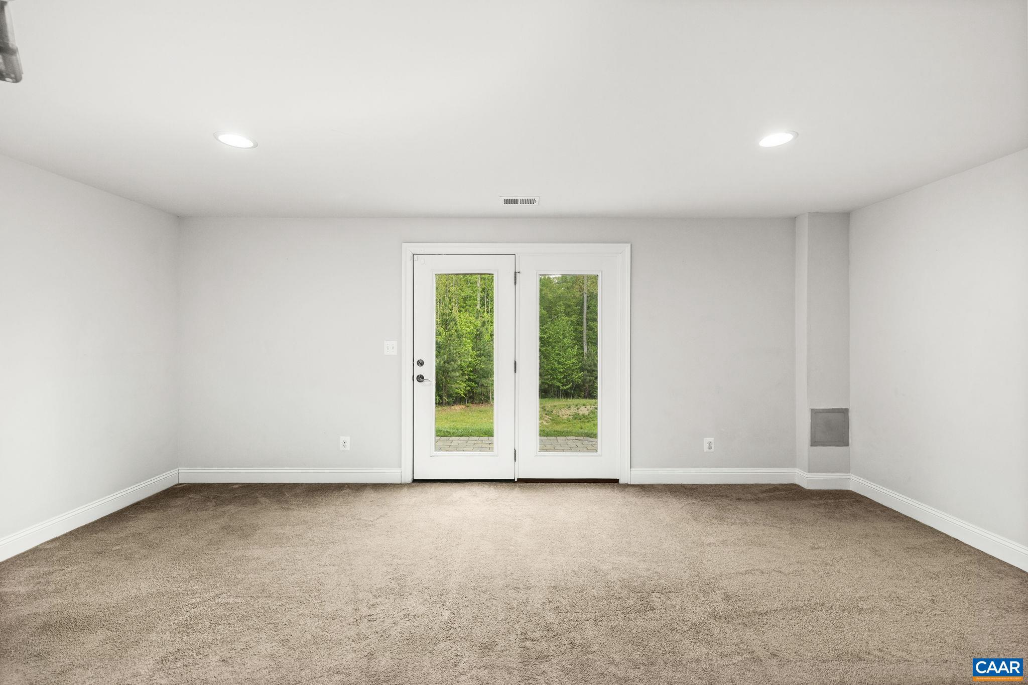 SPRING CREEK - Residential