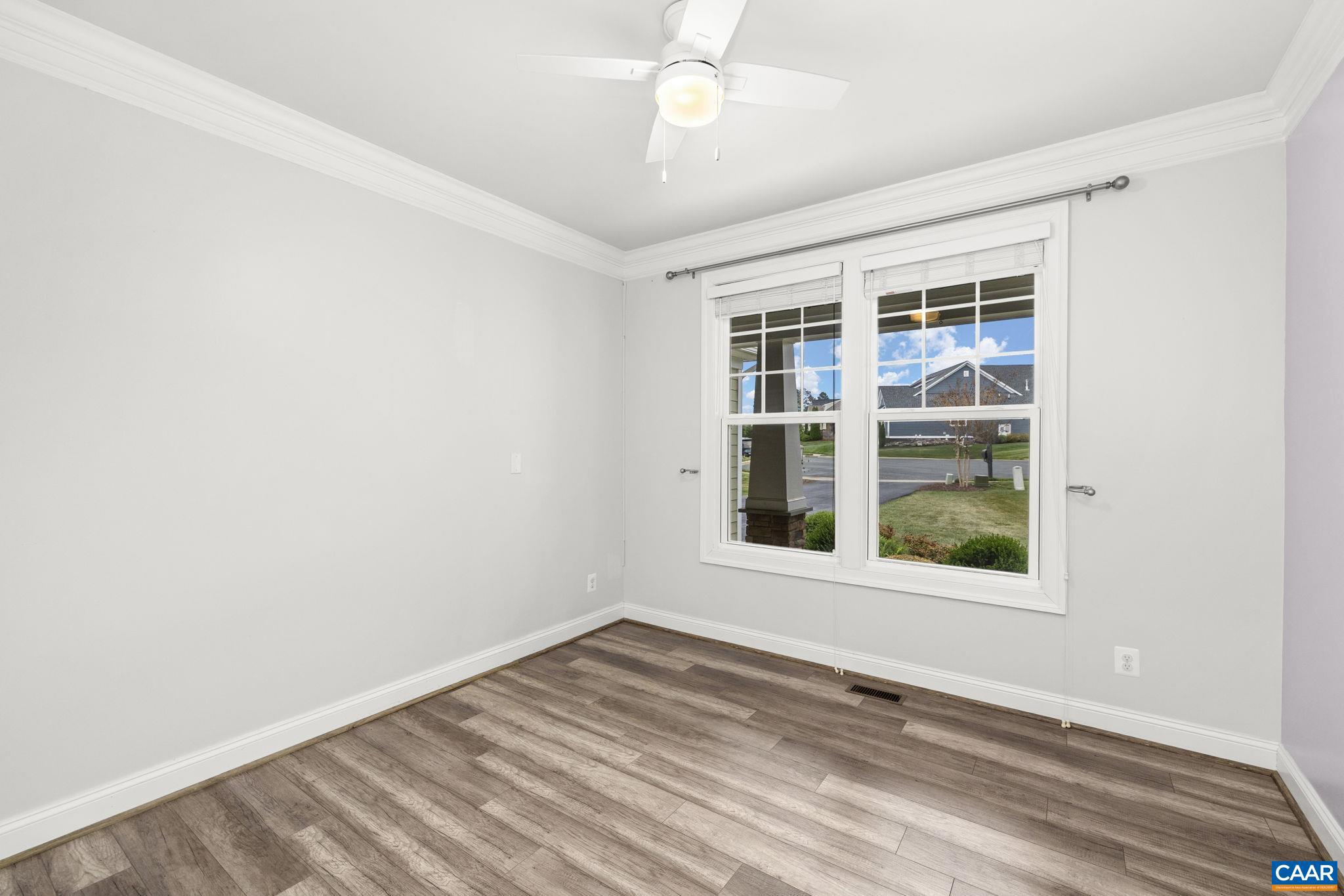 SPRING CREEK - Residential